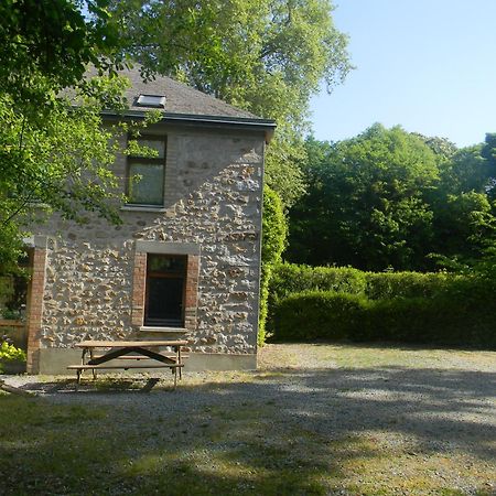 Logis Relais Des Cailleres Hotel Saint Pavace Kültér fotó